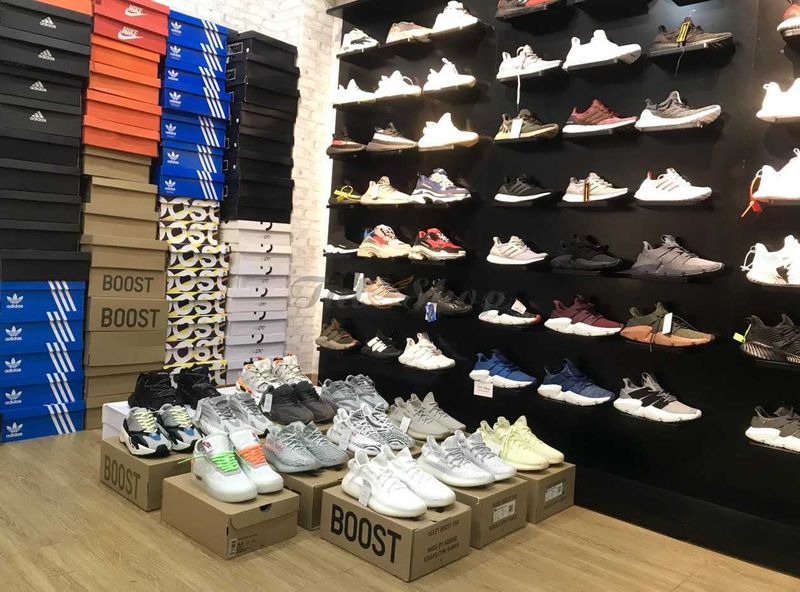 Bật mí đứng top cửa hàng bán giầy sneaker uy tín trên shopee Bật mí vị trí cao nhất shop bán giày sneaker uy tín bên trên shopee